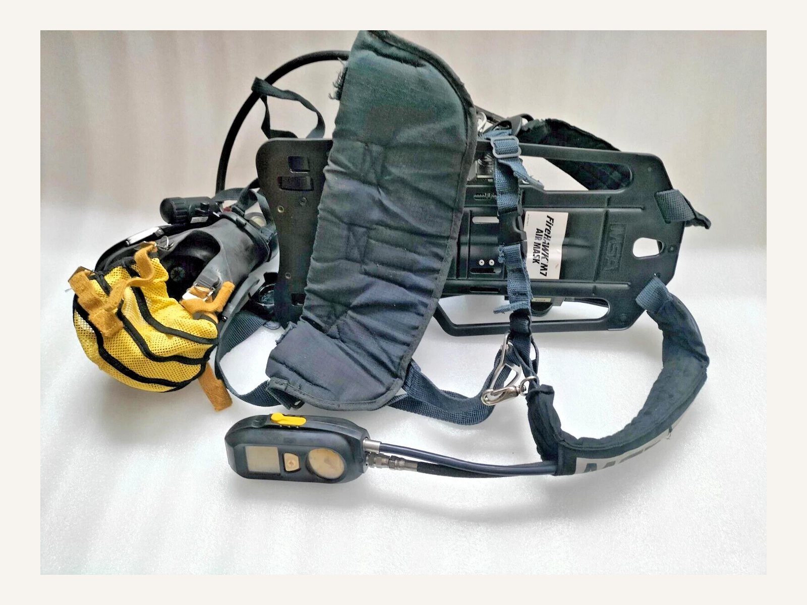 MSA FireHawk M7 Air Mask, angle view 3
